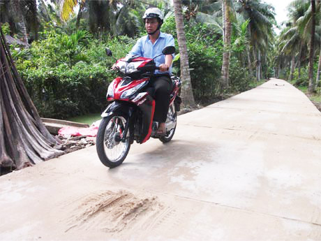 Những công việc sau cùng trong nâng cấp, mở rộng 1 tuyến đường giao thông nông thôn theo tiêu chí NTM trên địa bàn xã.