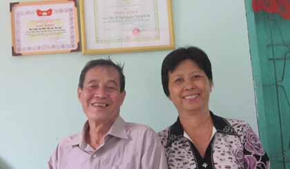 Vợ chồng ông Trần Văn Thạch và bà Nguyễn Thị Huỳnh Mai.