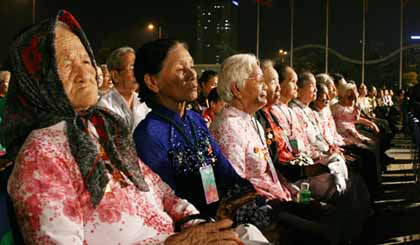 100 chân dung về Mẹ Việt Nam anh hùng sẽ được HTV khắc họa trong loạt 100 tập phim tài liệu “Huyền thoại Mẹ Việt Nam anh hùng” (Ảnh minh họa. Nguồn: vtc.vn)