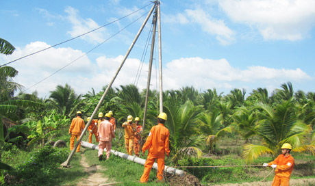 Điện lực Tiền Giang đang tập trung đầu tư lưới điện cho xã Tân Mỹ Chánh, TP. Mỹ Tho.