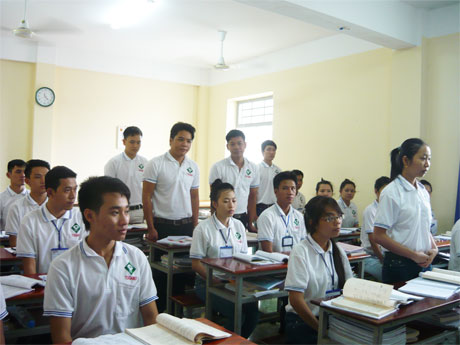 Các lao động của tỉnh Tiền Giang được tuyển chọn đi XKLĐ tại Nhật Bản đang học tiếng Nhật tại một Trung tâm chuyên tuyển chọn, đào tạo lao động của thị trường Nhật Bản tại TP. Hồ Chí Minh.