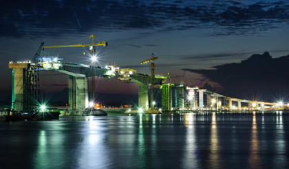 Ảnh: Chiều trên công trình cầu Mỹ Lợi Ảnh: Phong Vũ