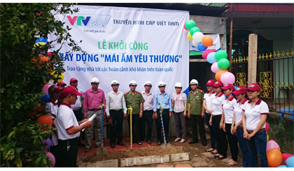 Lễ khởi công xây dựng “Mái ấm yêu thương”.