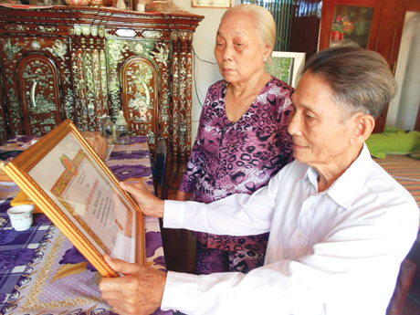 Ông Trương Văn Đồ và bà Hoàng Thị Ninh