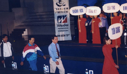 Ông Võ Thành Minh dẫn Đoàn Thể dục Thể hình tỉnh Tiền Giang tham dự Giải Vô địch Quốc gia năm 2012.