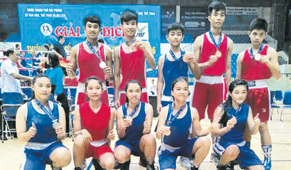 Các VĐV đội Boxing Tiền Giang.