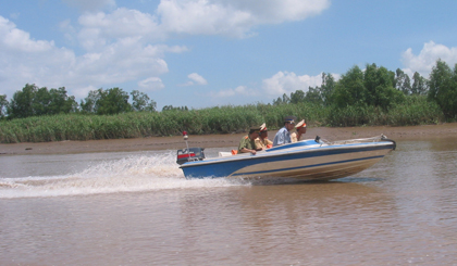 CSĐT phối hợp liên ngành tuần tra kiểm soát.