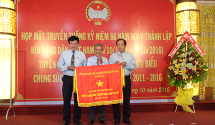 Hội Nông dân tỉnh vinh dự nhận Cờ thi đua của Chính phủ về “Đơn vị xuất sắc trong phong trào thi đua”