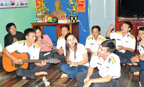 Văn nghệ đón giao thừa trên Nhà giàn DK1/10