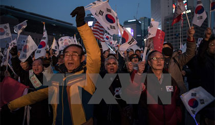 Người dân biểu tình phản đối bà Park Geun-hye tại Seoul. Nguồn: AFP/TTXVN