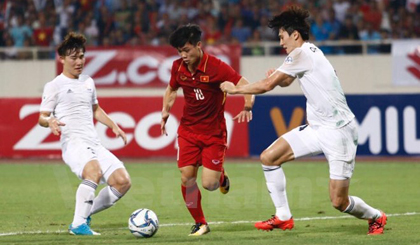 Công Phượng tự tin thi đấu trước cầu thủ K-League. (Ảnh: Minh Chiến/Vietnam+)