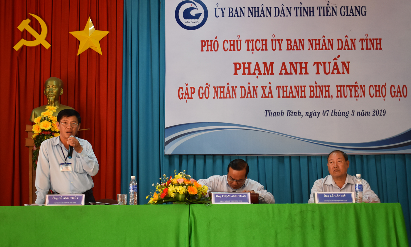 Đại diện lãnh đạo các Sở, ngảnh, địa phương trả lời ý kiến của nhân dân