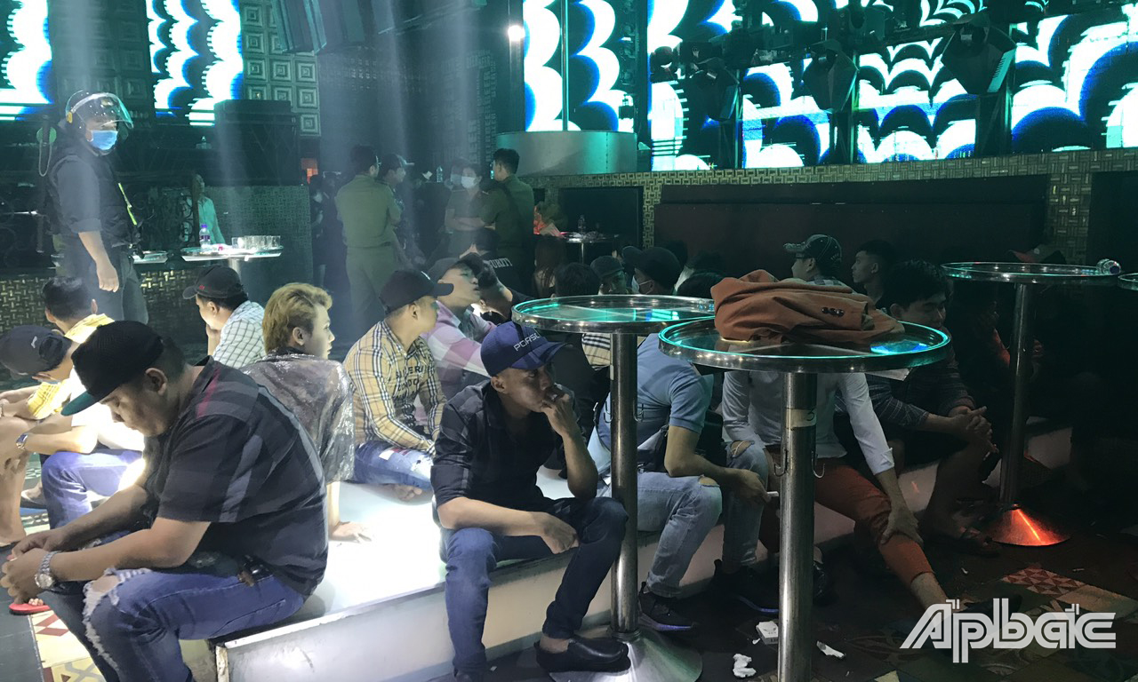 Nhiều người dương tính với chất ma túy tại quán bar New Club.