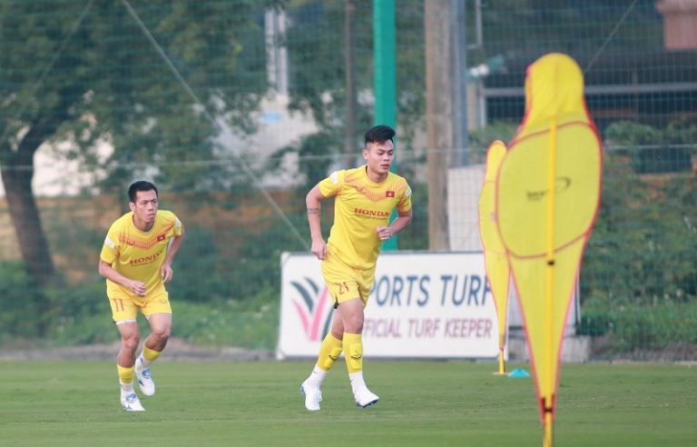 Văn Quyết đang có sự hòa nhập rất tốt với các đồng đội tại đội tuyển.