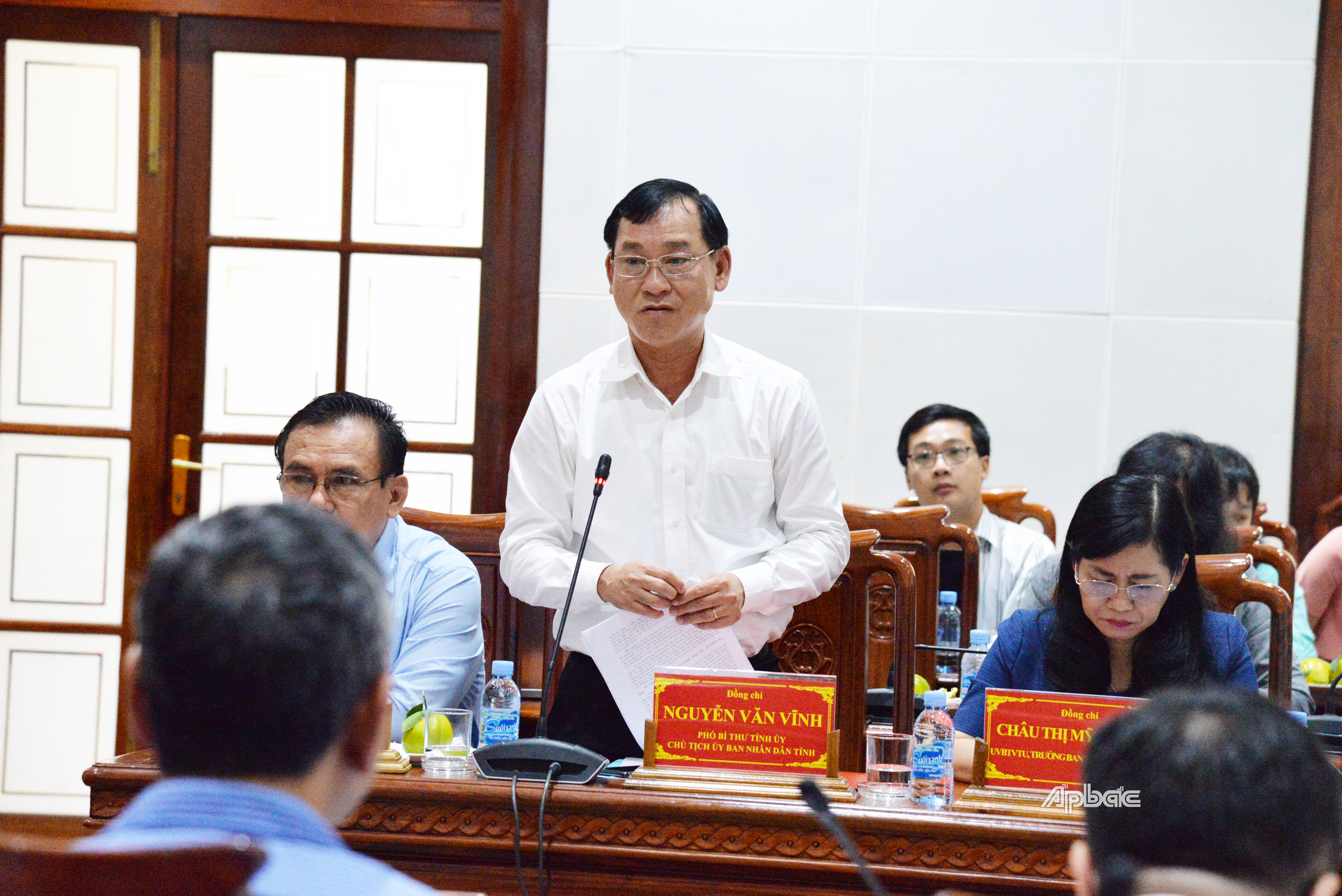 hó Bí thư Tỉnh ủy, Chủ tịch UBND tỉnh Tiền Giang Nguyễn Văn Vĩnh kiến nghị Hội đồng bầu cử quốc gia có sự 
