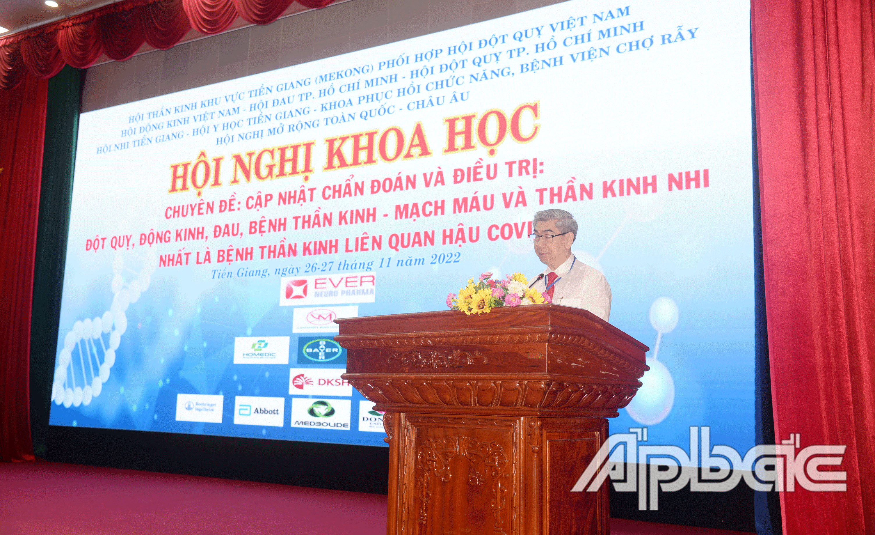 Bác sĩ CK2 Trần Thanh Thảo, Giám đốc Sở Y tế Tiền Giang phát biểu khai mạc hội nghị