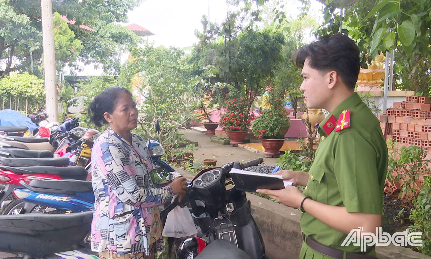 Hiện trường trộm xe ở xã Tăng Hòa, huyện Gò Công Đông.    Ảnh: Thanh Việt