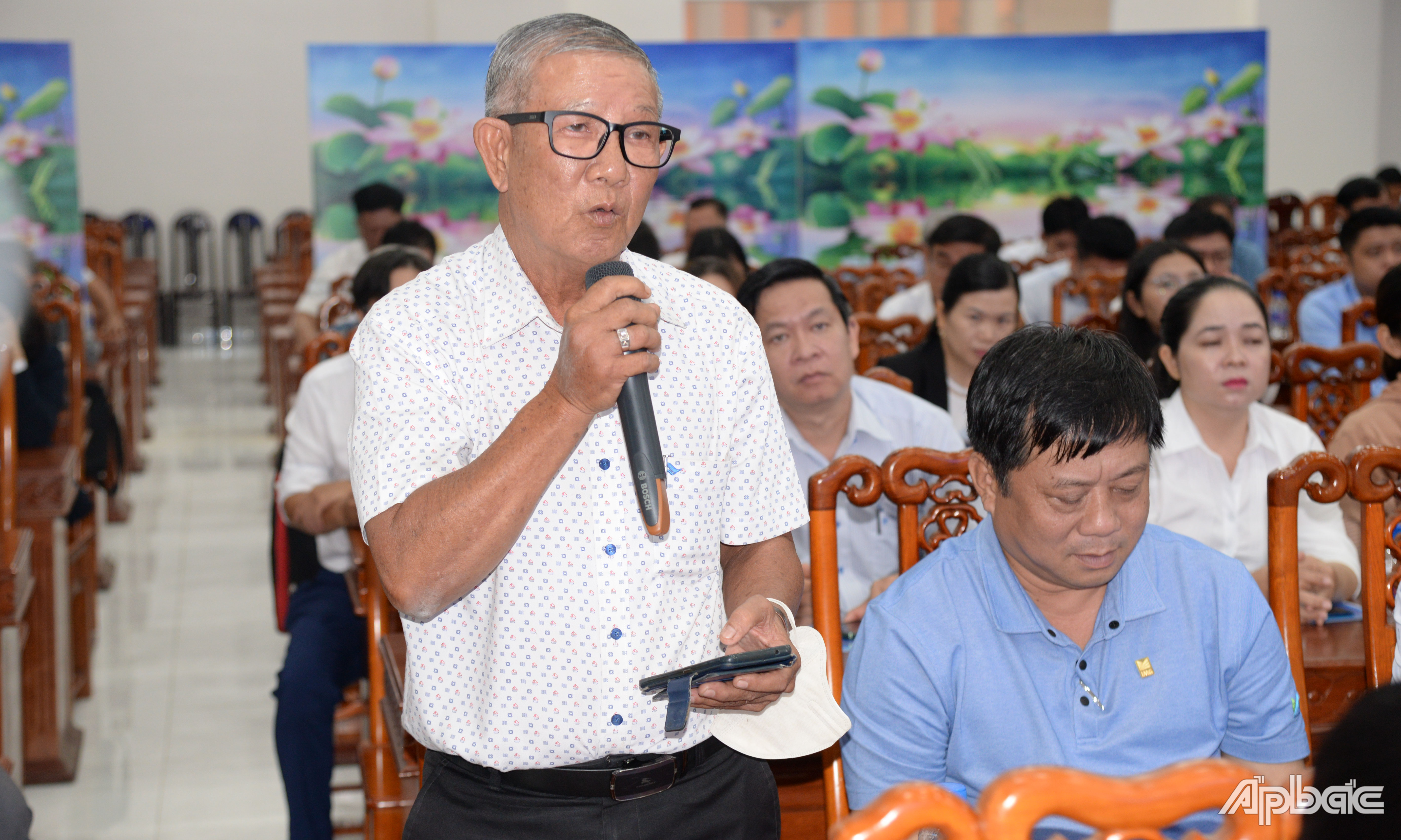 HTX Giao thông vận tải Gò Công Tây phát biểu ý kiến.