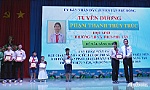 Em Thủy Trúc với sản phẩm 