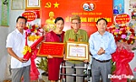 Đồng Tháp: Có 1.018 đảng viên được tặng và truy tặng Huy hiệu Đảng đợt 2-9