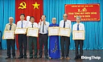 Xã Kim Sơn: Trao tặng 17 Huy hiệu Đảng dịp 2-9