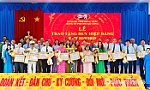 Đảng bộ phường Gò Công trao Huy hiệu Đảng đợt 2-9