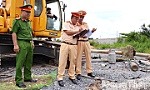 Buộc tháo dỡ thiết bị trên phương tiện vận chuyển, tàng trữ cát trái phép