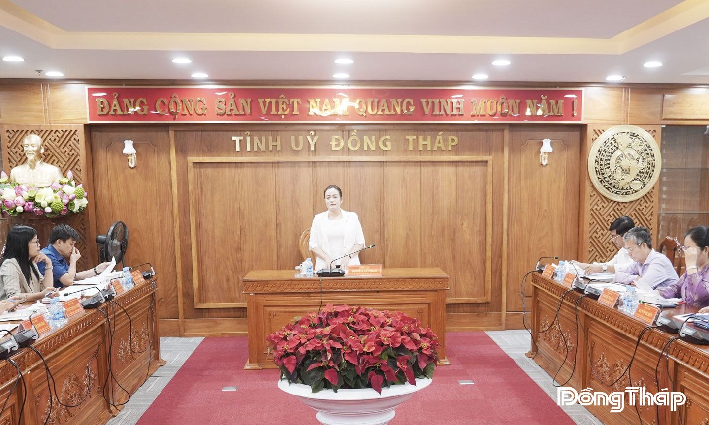 Quang cảnh hội nghị.