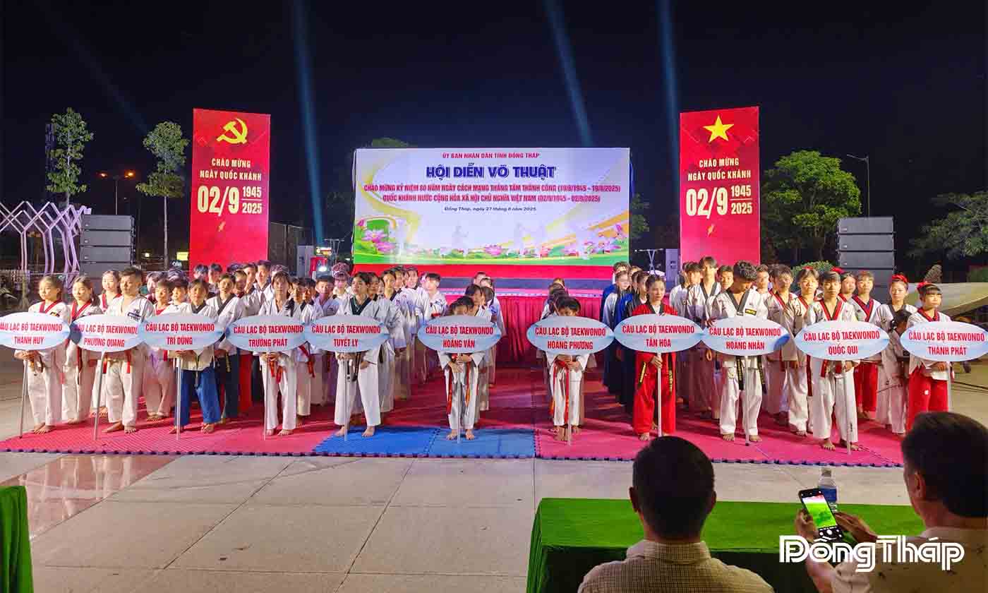 Các đơn vị tham dự hội diễn 