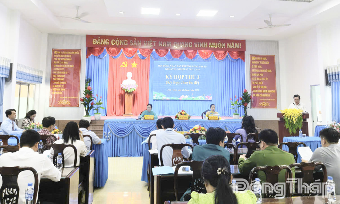 Quang cảnh kỳ họp thứ hai.