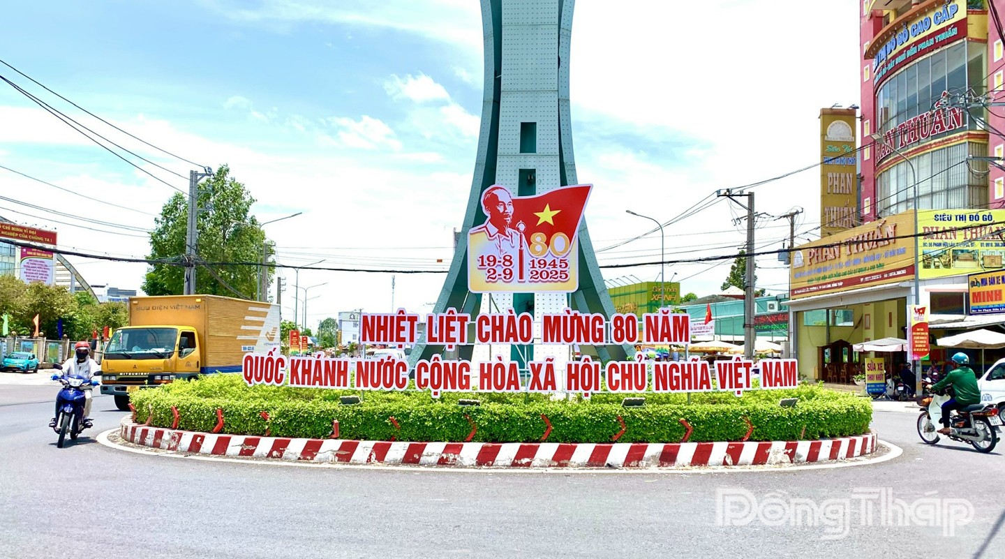 Nội dung tuyên truyền kỷ niệm 80 năm Cách mạng Tháng Tám và Quốc khánh 2-9 được triển khai đa dạng bằng nhiều hình thức.