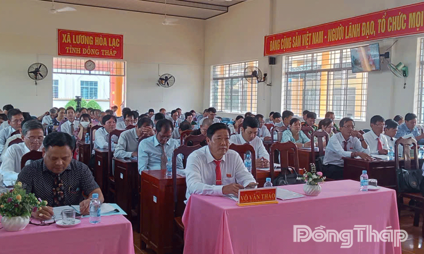 Đại biểu tham dự kỳ họp.