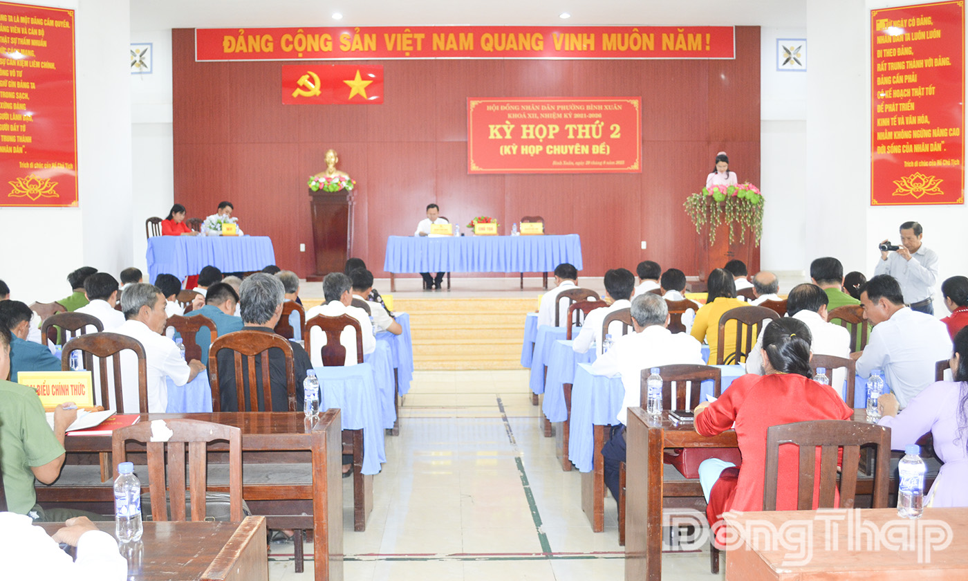 Quang cảnh kỳ họp.