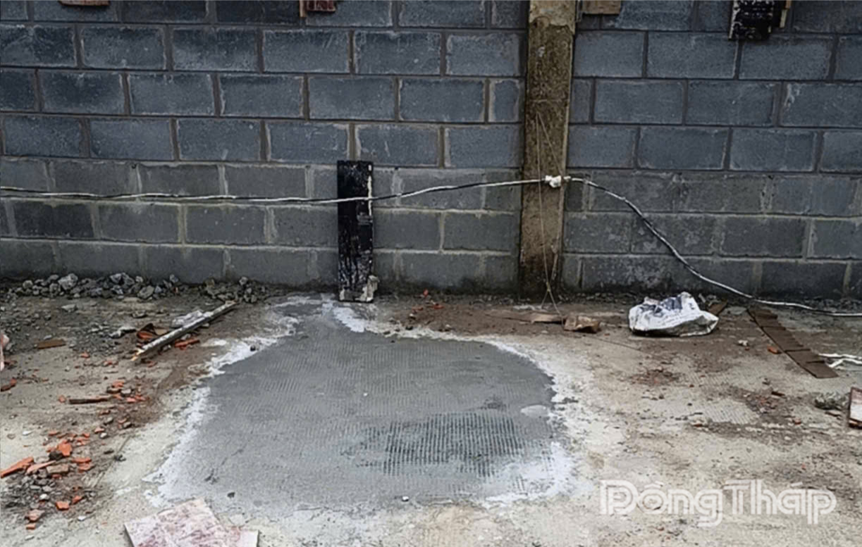 Hộ dân này đã thực hiện việc trám lấp, khắc phục hiện trường.