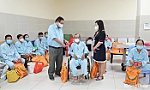 Trao tặng 100 phần quà cho bệnh nhân nghèo đang điều trị tại Bệnh viện Đa khoa Tiền Giang