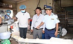 Kiểm tra các cơ sở sản xuất, kinh doanh bánh trung thu