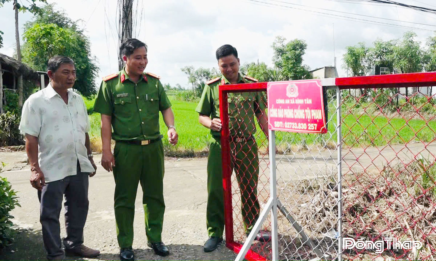 Cổng rào phòng, chống tội phạm tại khu dân cư Lợi An.