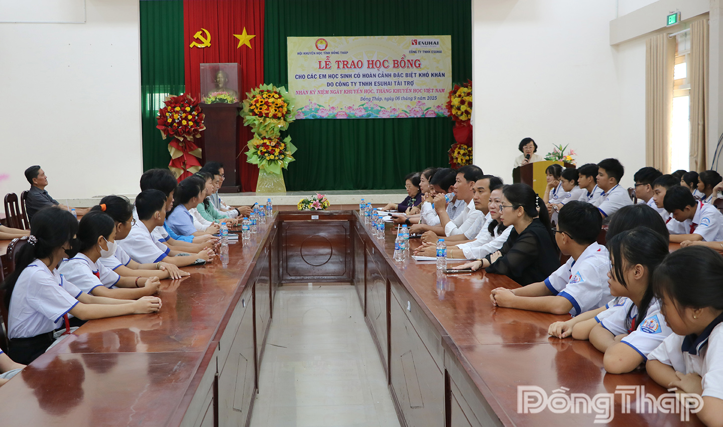 Quang cảnh buổi lễ.