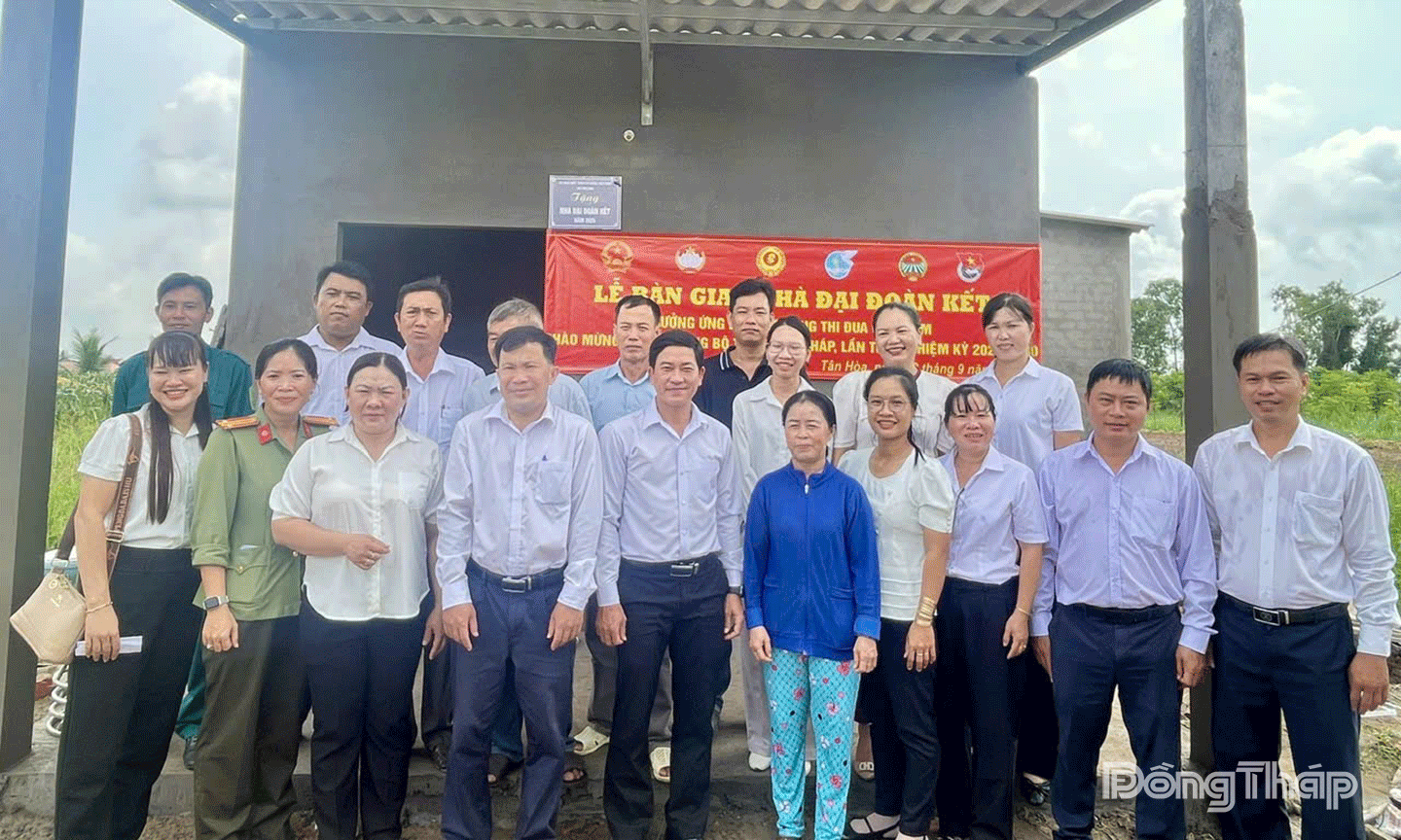 bàn giao cho hộ bà Phạm Thị Nở