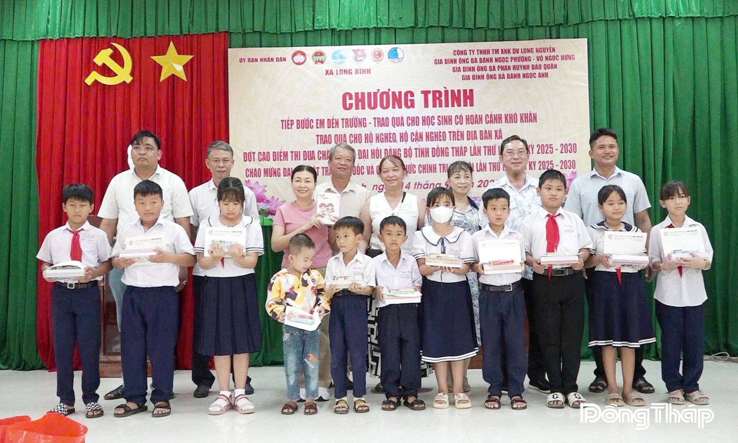Xã Long Bình tổ chức nhiều hoạt động thi đua chào mừng Đại hội Đảng bộ tỉnh Đồng Tháp lần thứ I, nhiệm kỳ 2025 - 2030.                                            Ảnh: QUỐC NHẬM
