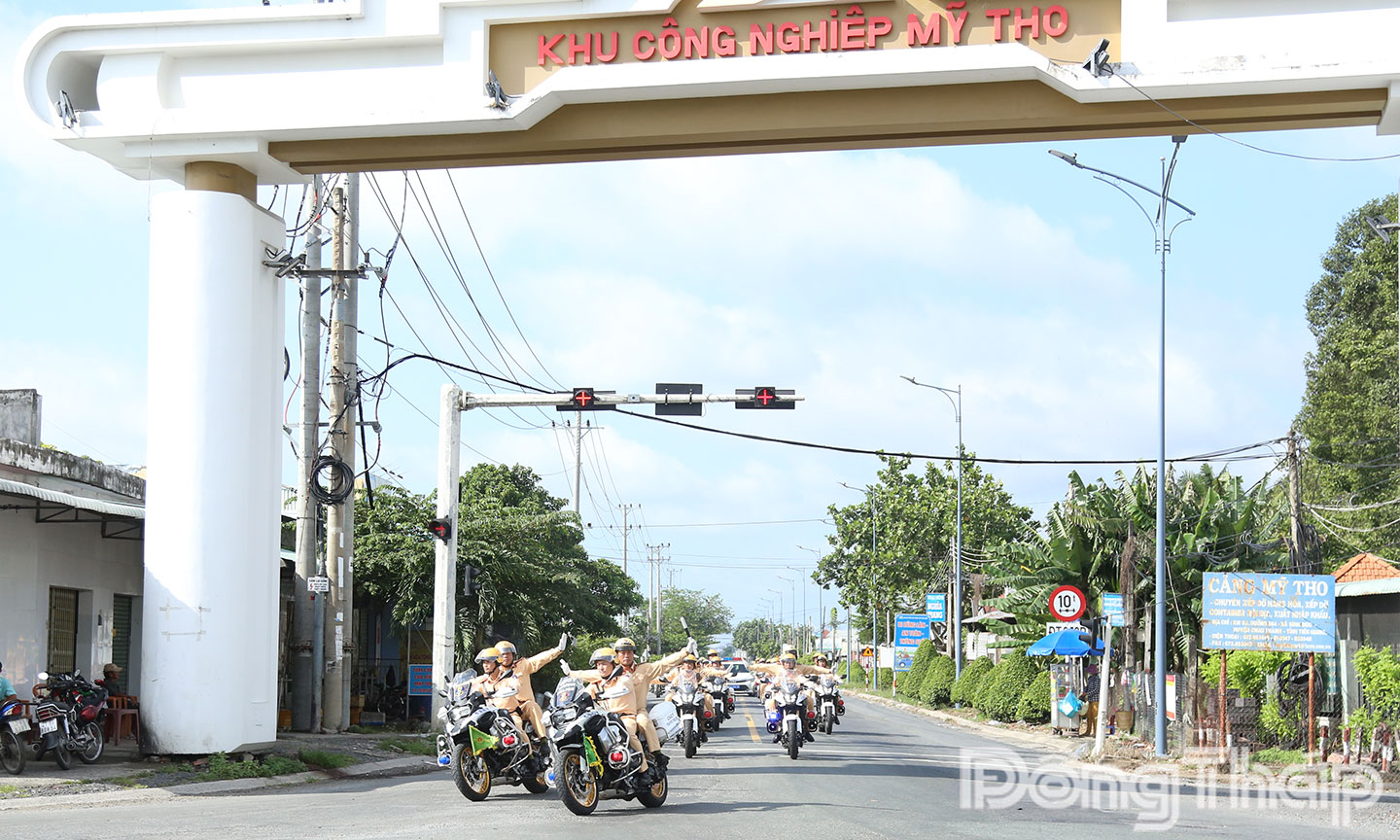 Ra quân thực hiện cao điểm.