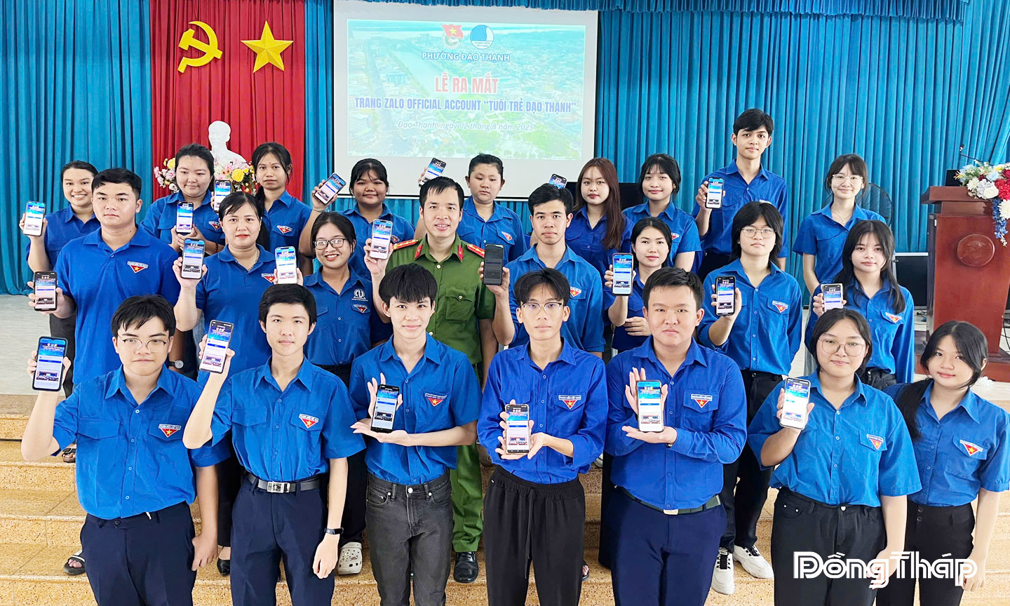 Thành lập nhóm Zalo “Tuổi trẻ Đạo Thạnh ” nhằm kịp thời đăng tải thông tin chính xác, góp phần bảo vệ nền tảng tư tưởng của Đảng và định hướng dư luận trong đoàn viên, thanh niên.        Nguồn: Đoàn phường Đạo Thạnh cung cấp.