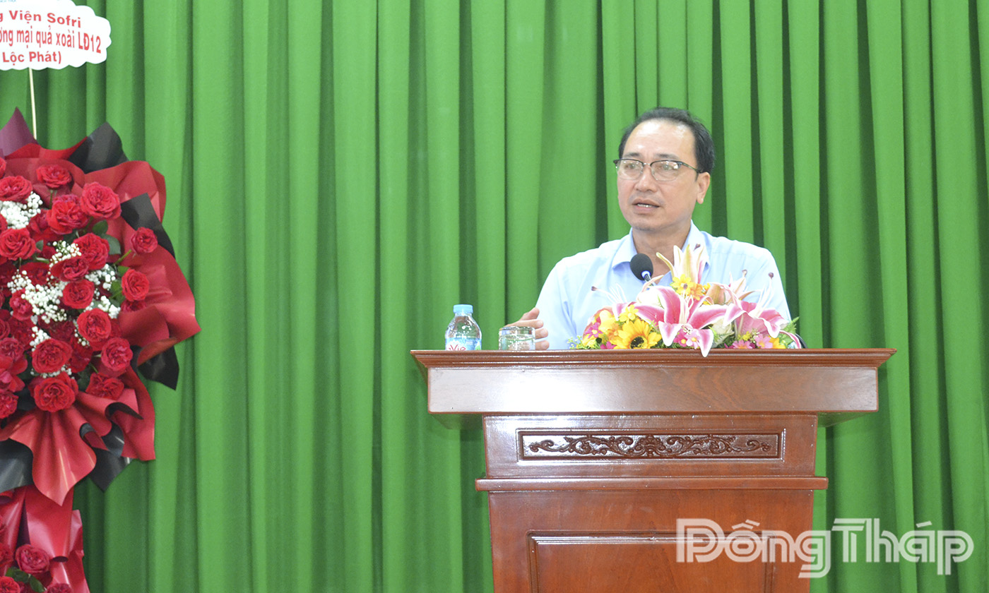 Đồng chí Trần Thanh Tâm, Chi cục trưởng Chi cục Trồng trọt và Bảo vệ thực vật tỉnh Đồng Tháp phát biểu tại lễ.