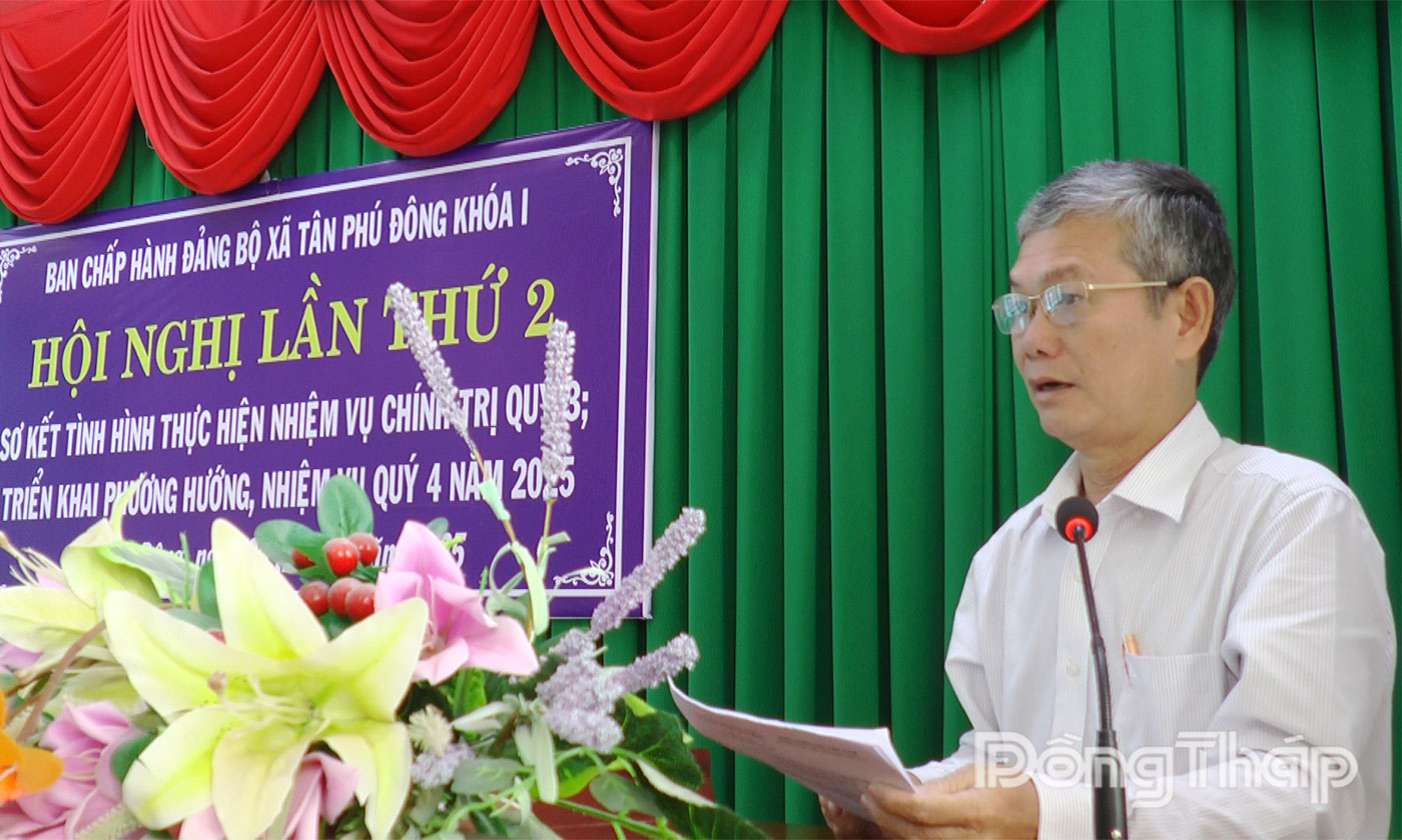 Đồng chí Đinh Văn Dũng phát biểu chỉ đạo hội nghị.