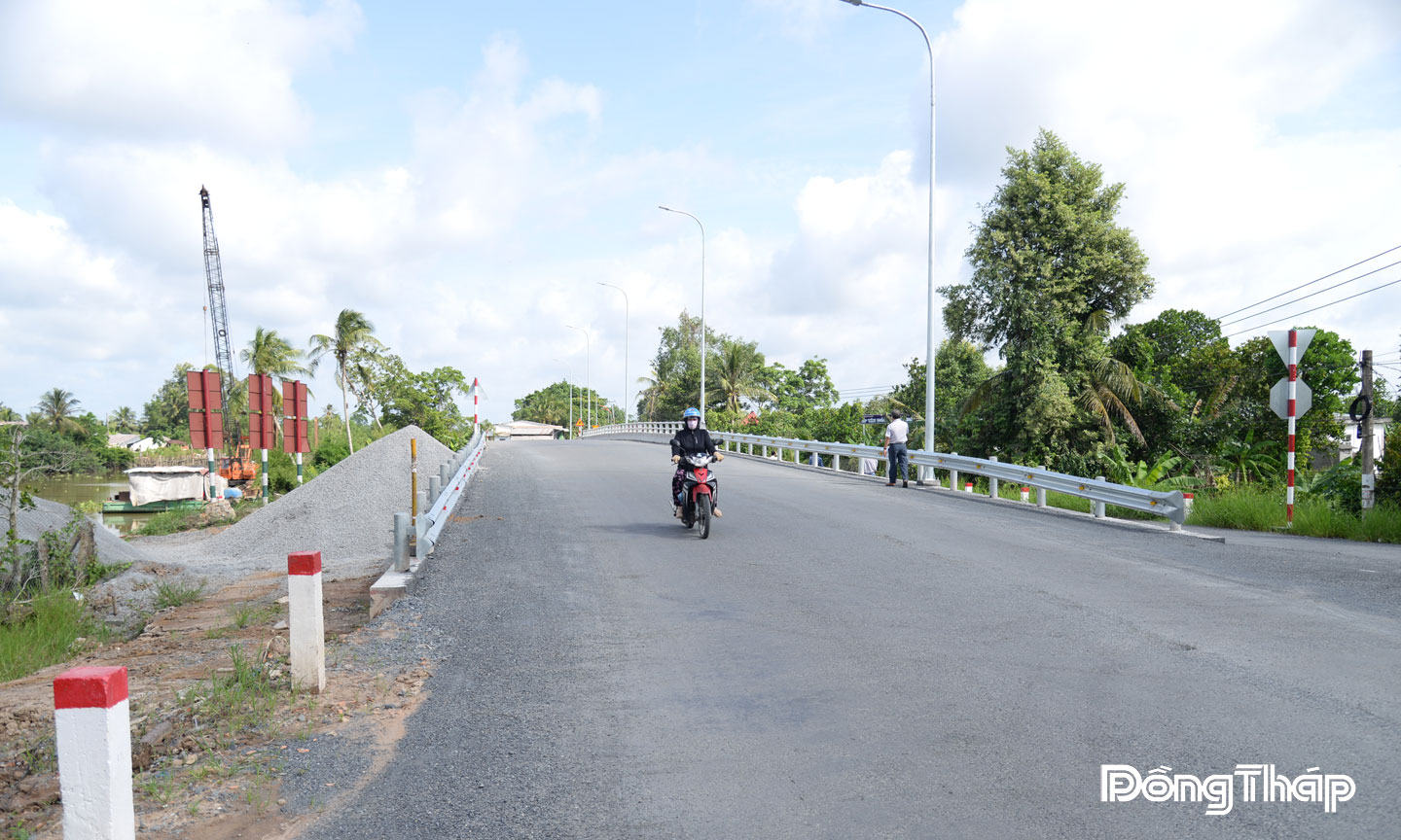 Dự án  Nâng cấp  mở rộng  các đường tỉnh 861, 863, 869 hiện đã  hoàn thành  và đưa vào  sử dụng.
