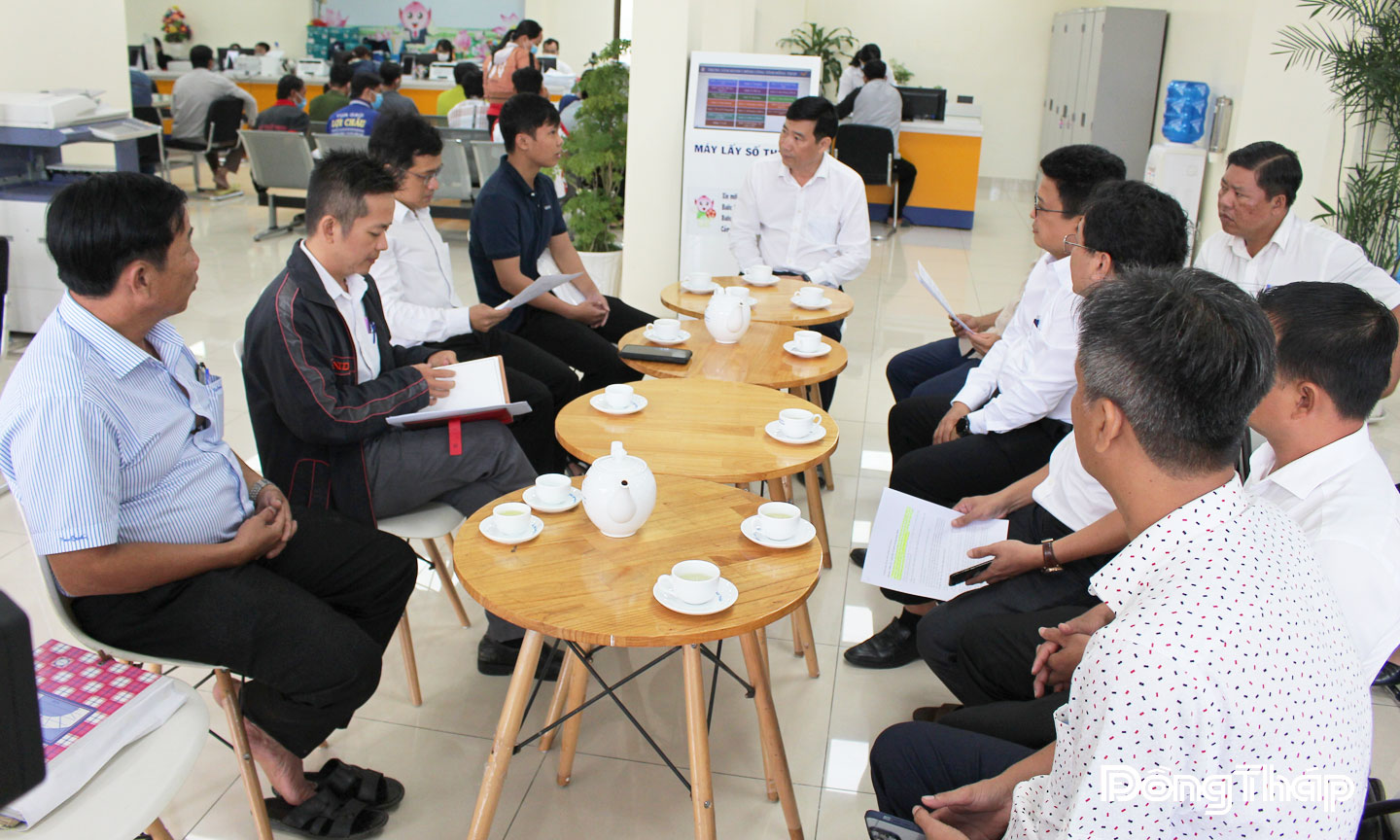 Mô hình lãnh đạo Ủy ban nhân dân tỉnh chỉ đạo tháo gỡ khó khăn cho người dân, doanh nghiệp.