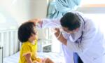 Cảnh giác khi bước vào mùa bệnh tay chân miệng