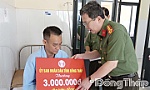 Đồng Tháp: Trao thưởng đột xuất cho 2 cá nhân bắt cướp