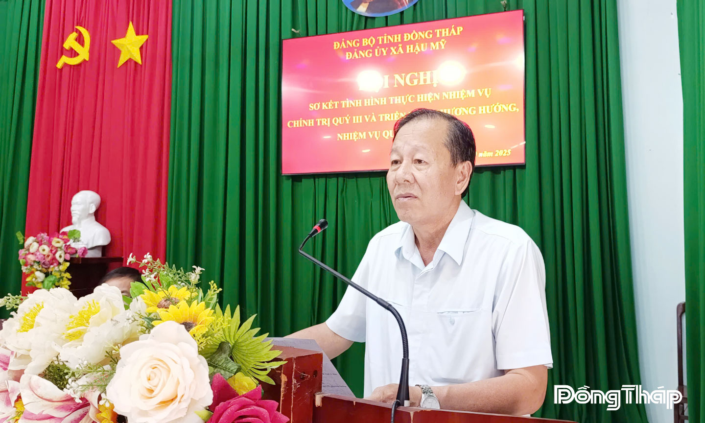Đồng chí Phan Văn Hợp phát biểu tại hội nghị.