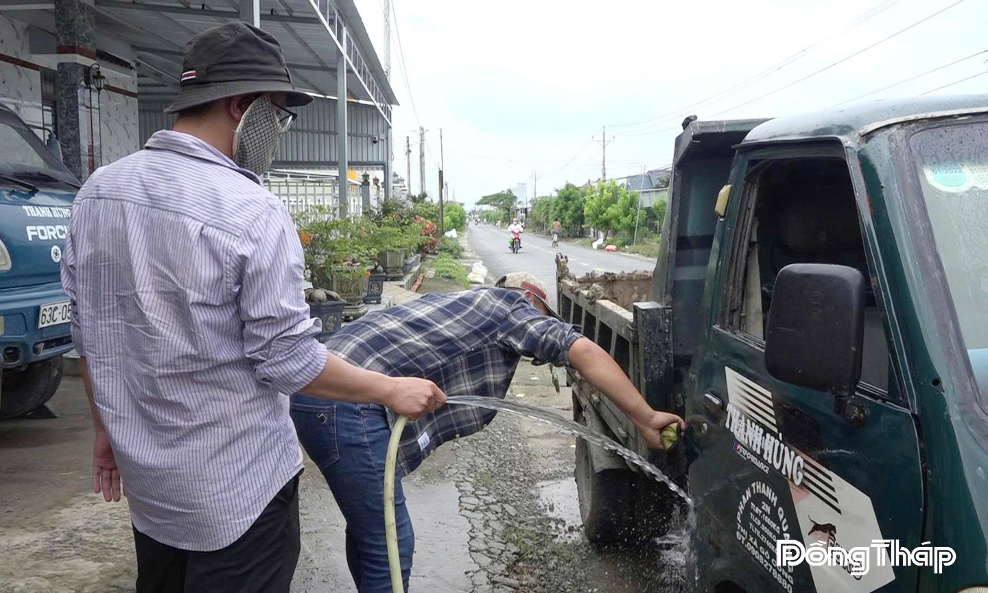 Nhiều người chấp hành xong án phạt tù trở về địa phương, quyết tâm lao động “làm lại cuộc đời”.